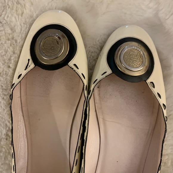 🔥🔥🔥VERSACE Flats Size 39 🔥🔥🔥 - Picture 11 of 12